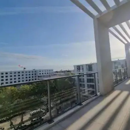 Guest house Parentale Avec Sdb Dans Avec Rooftop *